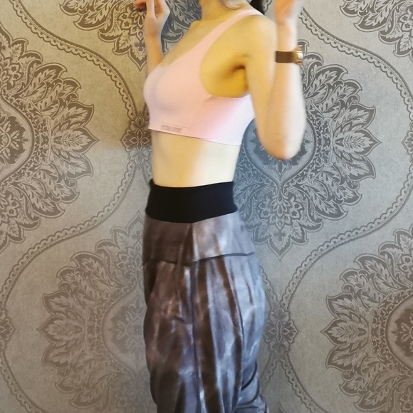 Free gift* Sweaty Betty harem yoga pants - Picture 2 of 4